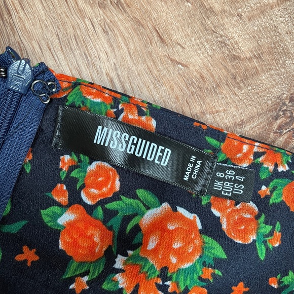 Missguided Milkmaid Dark Floral Dress Size 4 Sweetheart Neckline Slit Puffy - Picture 8 of 12